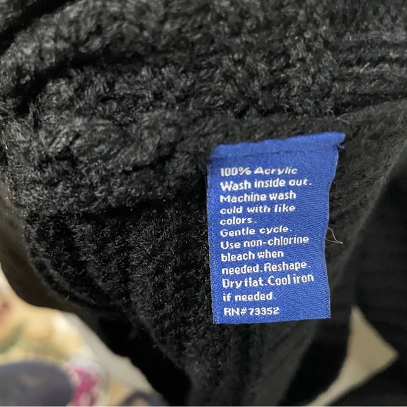 SOLD. Apt 9 New plus XXL mock Neck Acrylic Super Soft Pullover Black oversized - Picture 5 of 8